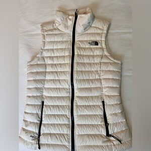 The North Face Women's White Quilted Packable Vest